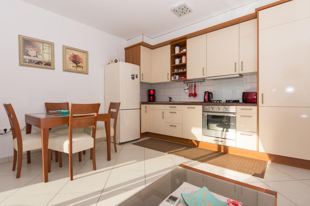 Apartment Angie Trogir Exterior photo
